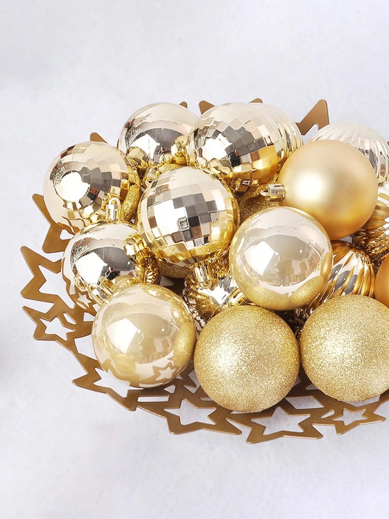 36Pcs/Set Christmas Balls Set - Assorted Styles, Plastic Hanging Decorations for Christmas Tree, Bohemian Style, Ideal for Thanksgiving, Christmas Decorations, Scene Decor, Festivals Decor, Room Decor, Home Decor, Offices Decor, Theme Party Decor, Christmas Decor, Christmas Balls Winter Christmas Decorations Home Christmas Gifts Christmas Decor